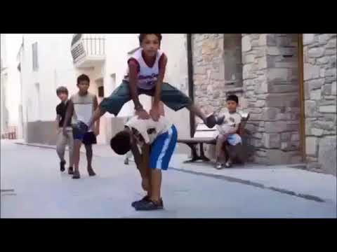 download lagu mp3 mp4 Tormenta Que Tiempo Tan Feliz, download lagu Tormenta Que Tiempo Tan Feliz gratis, unduh video klip Tormenta Que Tiempo Tan Feliz