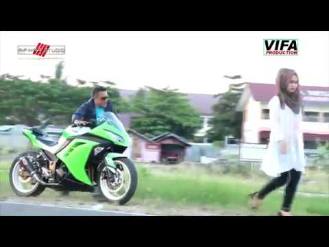 AYU KARTIKA    KURENG RIMUENG  Album House Mix Bergek