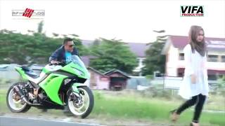 Download lagu AYU KARTIKA    KURENG RIMUENG  Album House Mix Bergek mp3