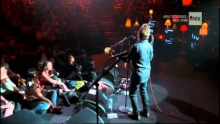 Neil Finn and Eddie Vedder Thow Your Arms Around Me / History Never Repeats Max Music Sessions 2014