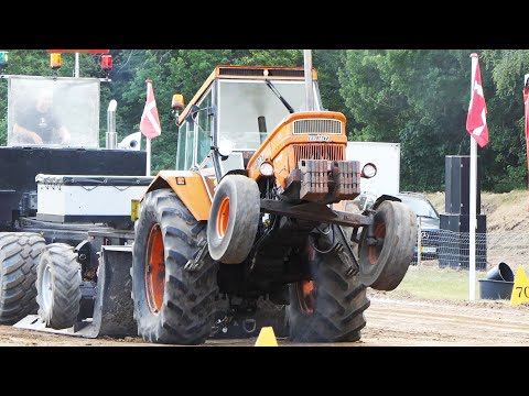 Fiat 100-90, 110-90, 1100, 1500 & More Fiat Tractors doing some great Tractor Pulling Action