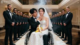 CEO is een vrouwonvriendelijke man, maar hij is verliefd geworden op een meisje dat een banaan eet