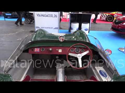 Torino, Cirio inaugura Automotoretrò e Automotoracing alla guida di un rally