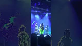 Carnival Splendor Cast Sing Queen, final cruise for them #carnivalsplendor #carnivalcruises #queen