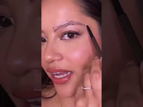 Crazy eyebrow hack that actually works 😳