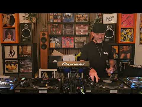 Groove Assassin November 25 Deep Soulful House Blends