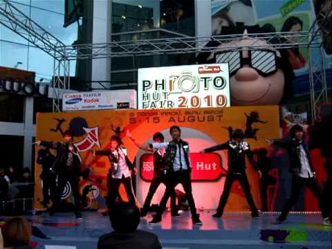 AorT@ Cover BEAST - Photohut Final Stage@Front of Digital Gateway [080810]