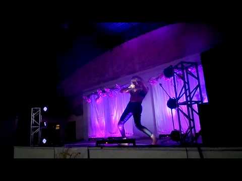 Shakira - Ojos así - Loca - Tonta Ciega Sordomuda - (Show de imitadores)