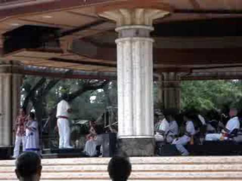 Royal Hawaiian Band - E Maliu Mai