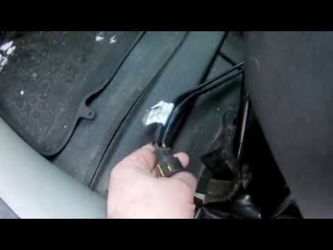 Рено кенго ,высветилось и горит сервис и подушка бес .