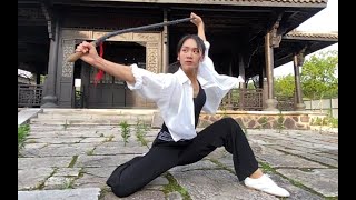 [問卦] 車上放什麼防身器具最頂