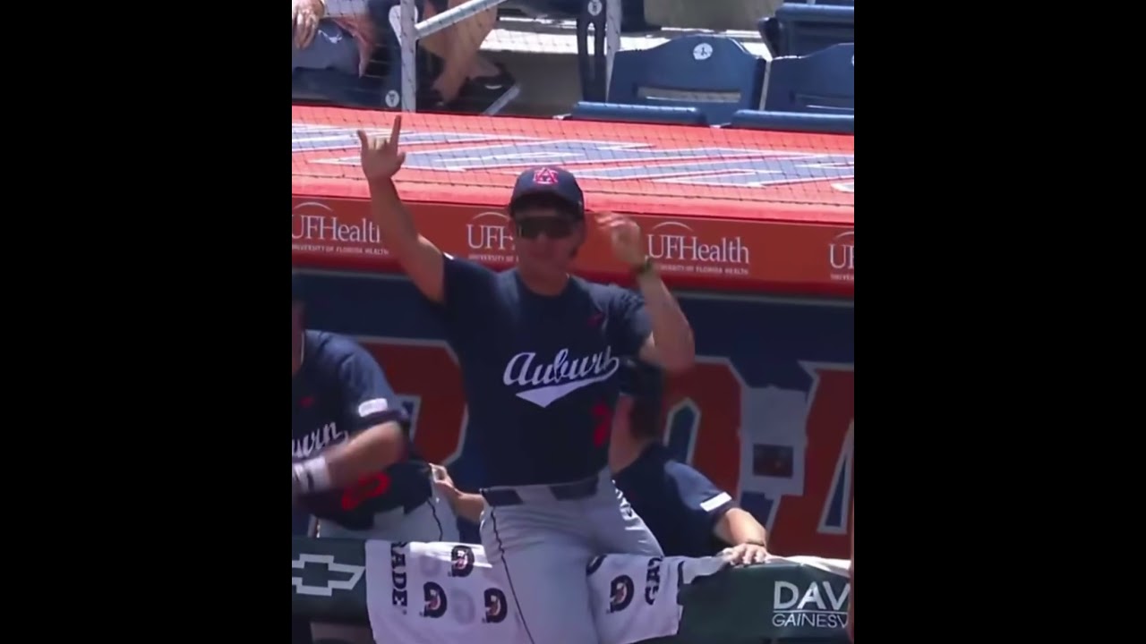 Auburn takes the series over Florida🔥 💪Bub Terrell with the BIG TIME home run in Game 3 to seal it