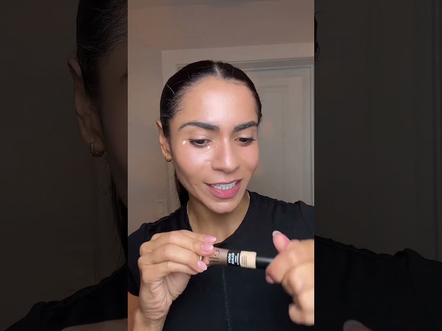 Vídeo relacionado con Camaleon Cosmetics - Corrector de Ojeras con Ácido Hialurónico y Ginkgo Biloba - Textura Cremosa - No Cuartea - 4 tonos disponibles: Light, Natural, Medium y Gold - vegano (Tono Medium)