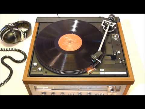 1977 Dual 604 turntable playing Escape From New York theme
