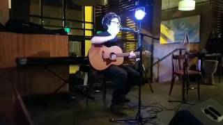 Pramuk singing Sink Or Swim by Lewis Watson │Live at Teavolve in Baltimore