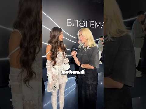 Любимые мемы у звезд? Премия Блогема от VK