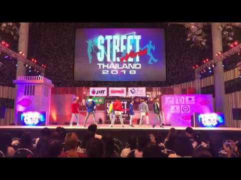 CHANGE cover BTS -  DNA 20180512 @Street World Thailand 2018