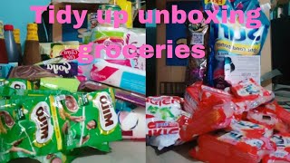 Tidy up unboxing groceries