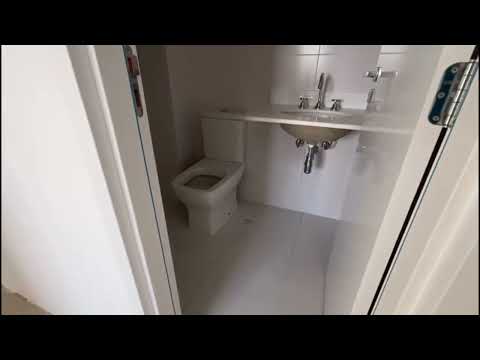 Apartamento com 2 dormitórios, 1 suíte, 1 banheiro social à Venda, 56m²