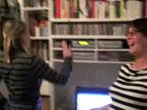 Bee Movie Girls dancing 2 Alan Braxe & Fred Falke "Running"