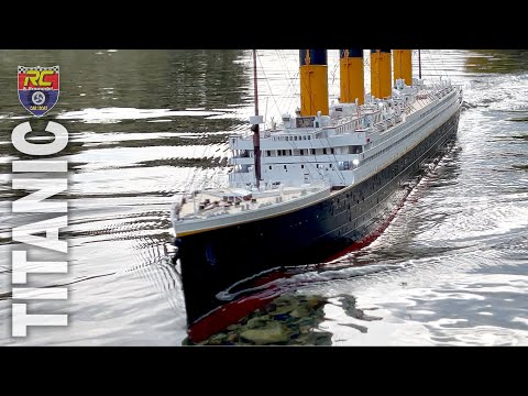 TITANIC | Trumpeter 1/200 TITANIC | 1/10 Scale RC Car Defender Camel Trophy D110 | RC TITANIC