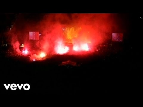 Videoclip de Panic Show (En Directo Desde Estadio De Huracán Buenos Aires / 2001) — La Renga