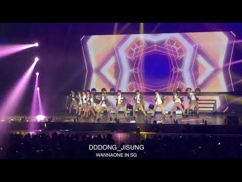 170922 ‪WANNAONE IN SINGAPORE - HANDS ON ME