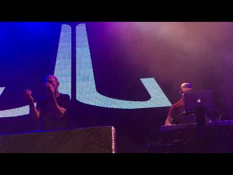 Videoclip de Harvester (Live) — De/Vision