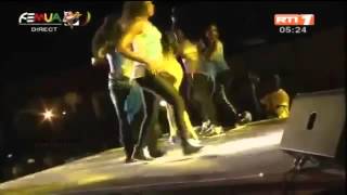 VIDEO: The Moment Musician Papa Wemba Slumped &amp; Died While Performing On Stage At #FEMUA9