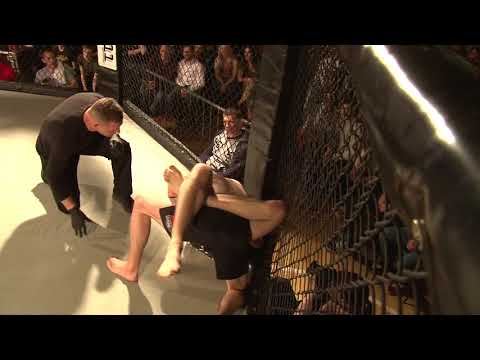 Darragh Kelly vs Adam Walsh