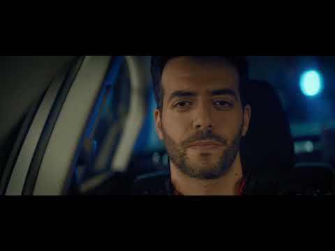 Трейлеры Коп на драйве