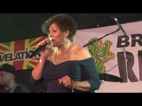 BGR 2018 HEAT 2   TINA HARRISON (B'HAM) & MAXIMUM HIGHTS BAND