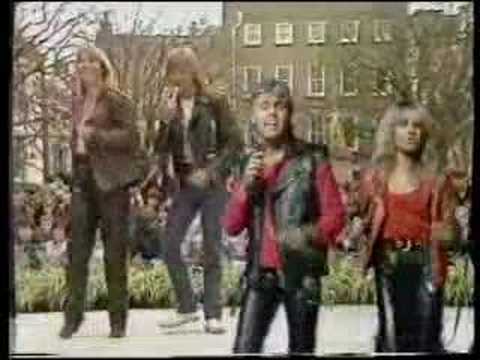 Bucks Fizz - Run For You Life (Saturday Superstore)