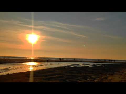 A little visit to Inani Beach - Mom & Mother-in-law special :)