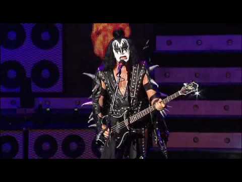 Videoclip de Christine Sixteen (Live In Virginia Beach / 2004) — KISS