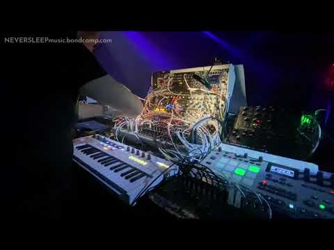 NEVERSLEEP Live Modular Performance at Fitzroy Berlin