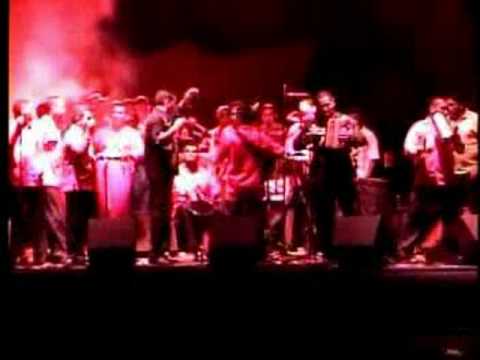 Como Vamos A Quedar (En Vivo) -  Binomio de Oro de America