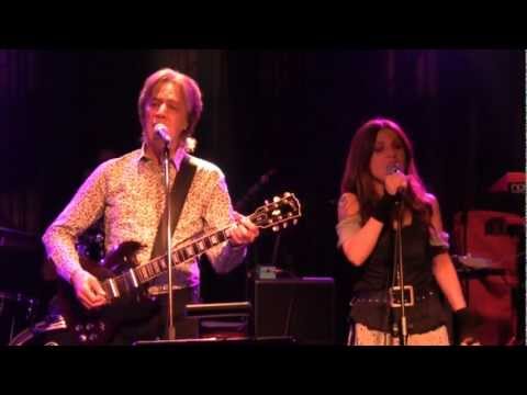 Evridiki - Kostas Tournas - Opou fusaei o anemos Live @ Stavros Tou Notou Plus