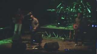 Cento mani e cento occhi (Banco del Mutuo Soccorso) cover Limite Acque Sicure