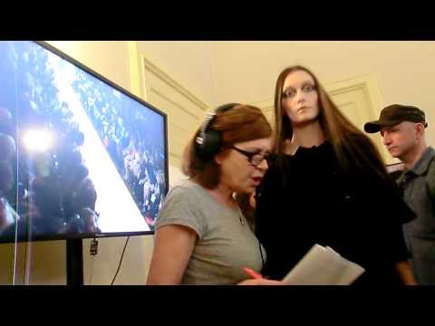 Massimo Rebecchi models backstage 2013 fall winter - Think is Cool.AVI