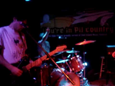 Shearing Pinx- (Sled island 2009)