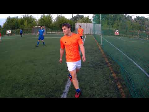 StrefaFutbolu.pl: Los Esperantos - Wybrzeże Klatki Schodowej