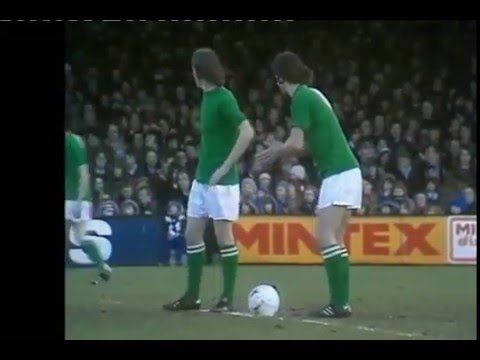 LEATHERHEAD FC V LEICESTER CITY FC  - FA CUP 4TH ROUND - 2 3 - 25TH JANUARY 1975 - PART ONE