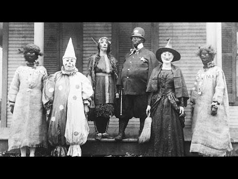 10 Creepy Vintage Halloween Photos