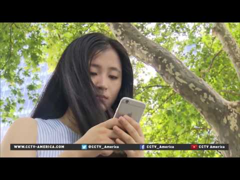 Luxury brands tap into social media to reach Chinese customer