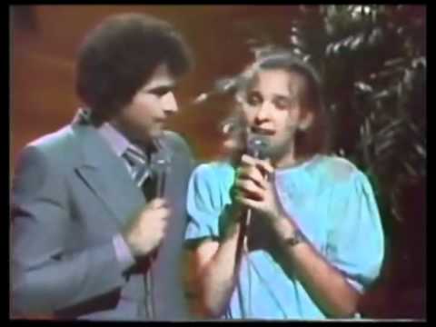 RICARDO REY de Argentina y su hija Paula - YouTube.flv
