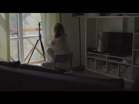 AmazonBasics Aluminum Light Photography Tripod Stand