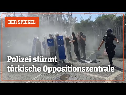 Polizei stürmt CHP-Zentrale: Repression gegen Erdoğans Opposition in Istanbul | DER SPIEGEL