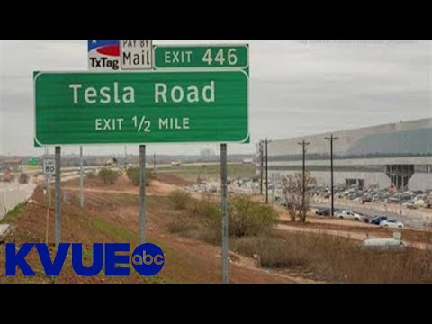 Texas 130 sign directs Austin drivers to Tesla Road, which doesn't yet exist | KVUE