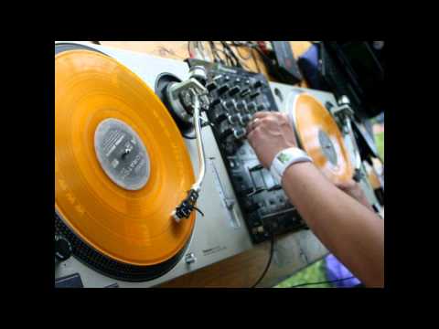 Shawty Putt ft Lil Jon-That Baby Dont Look Like Me